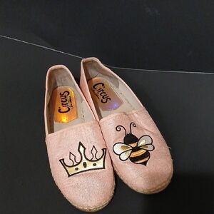 Circus by Sam Edelman Pink Slip-On Shoes with Crown and Bee Sz 9.5